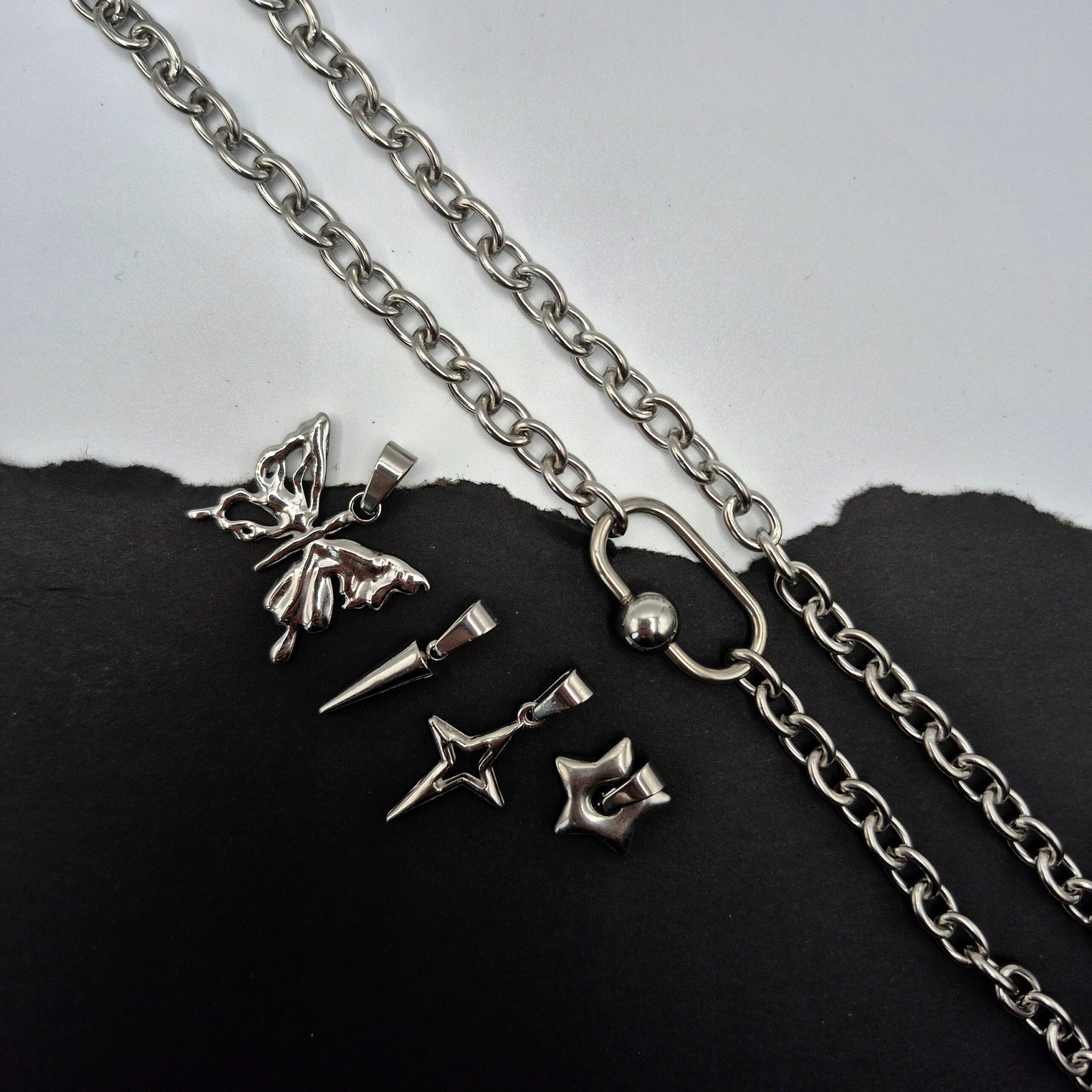 Karabiner Kette mit Anhänger